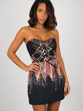 Ecote Strapless Mini Dress with Vibrant colors